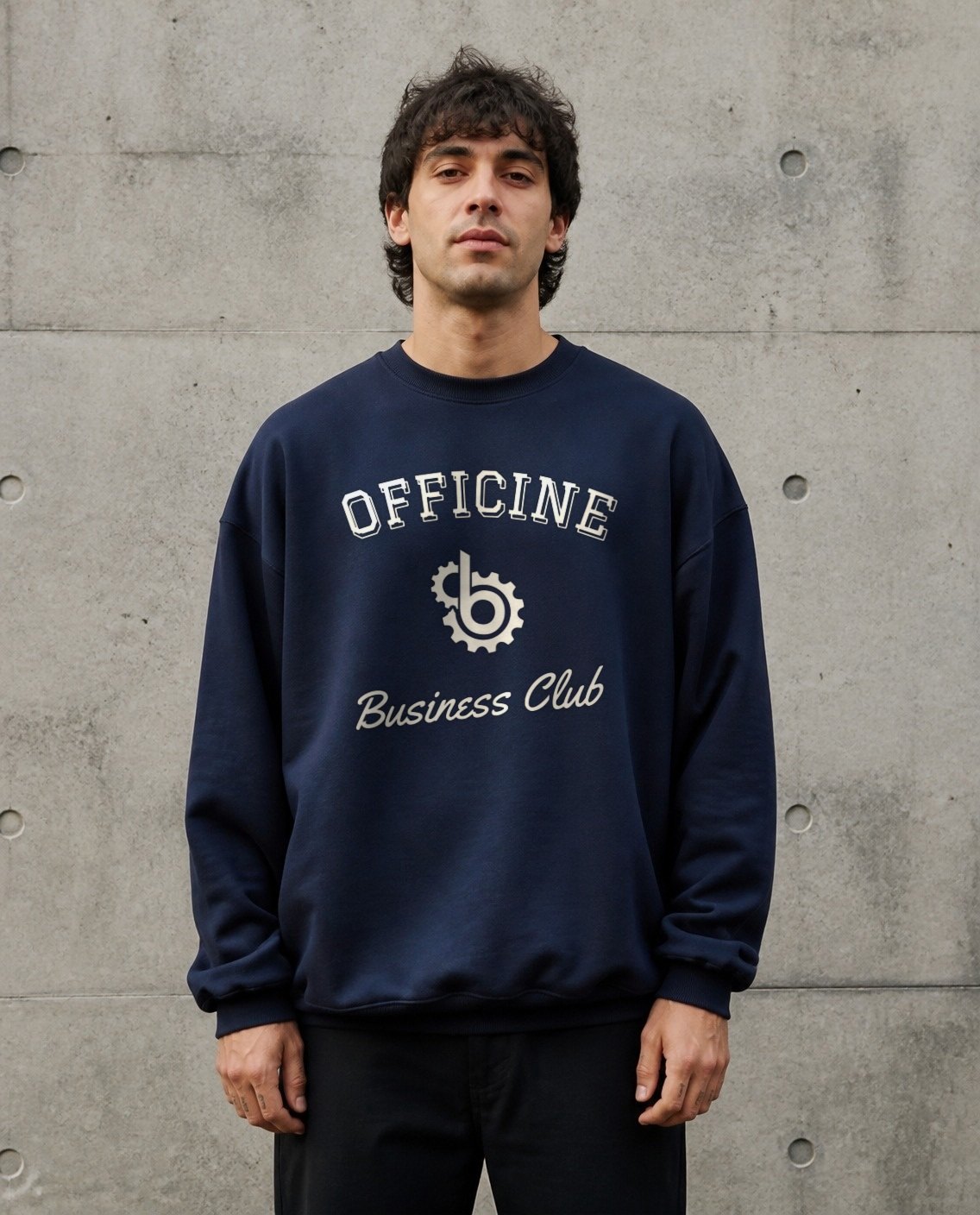Felpa navy Business Club Made in Officina